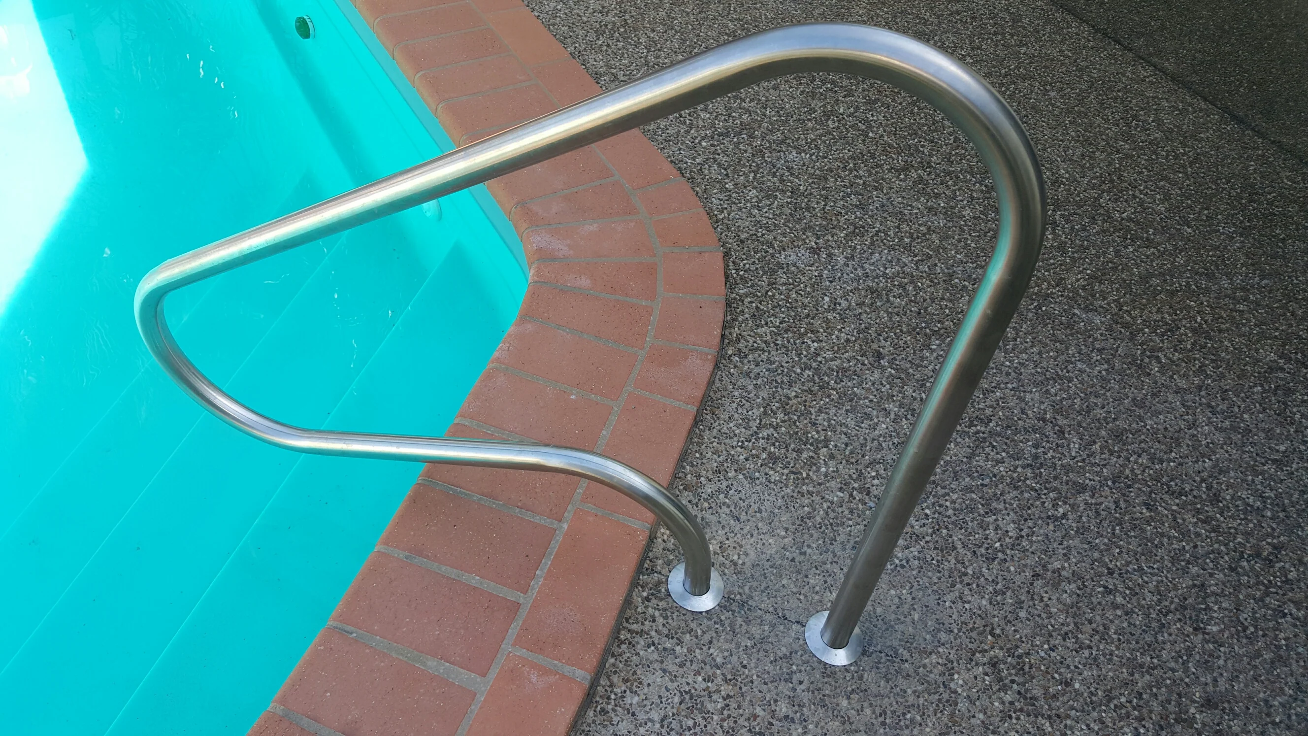 HRA04C Stainless Steel 1m Bull Nose Core Fit Hand Rail - Image 4